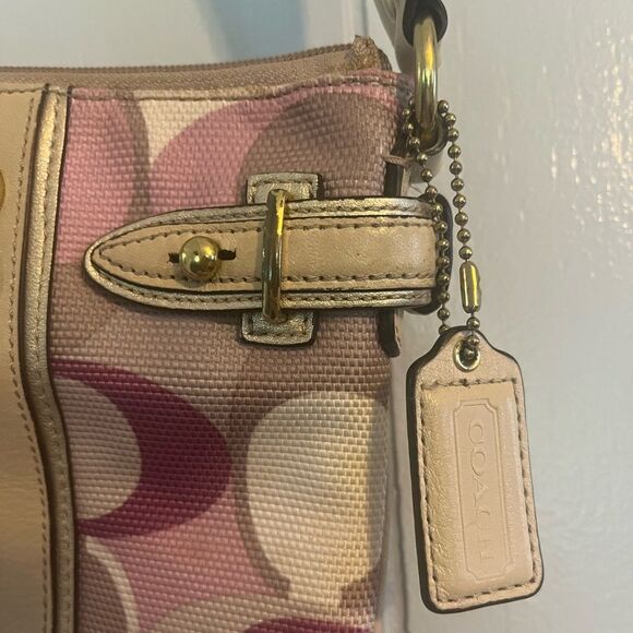 Coach sling crossbody purse with lilac, fuscia, gold and cream - Picture 4 of 11